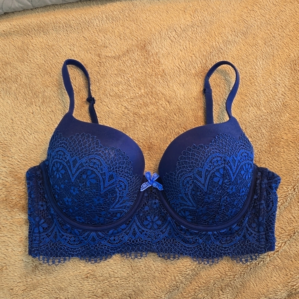 Victoria's Secret Body By Victoria demi bra. Navy Blue. Size 36D